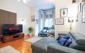 Beautiful Spacious Three-Room Suite Close To Buda Castle